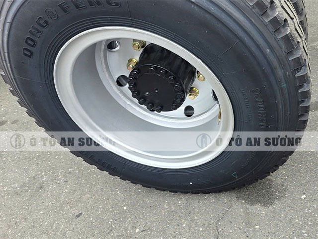 Lốp xe cứu hộ D1L