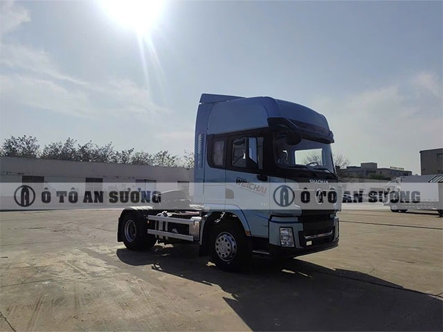 Ngoại thất xe đầu kéo 1 cầu Shacman