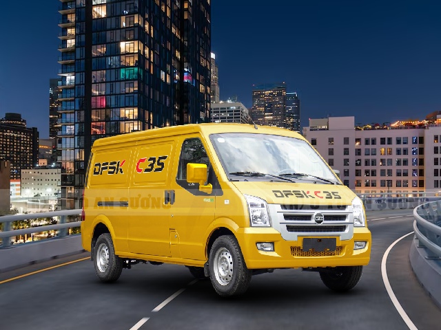 Giá xe tải van DFSK C35 2 chỗ tặng bảo hiểm vật chất 2 chiều