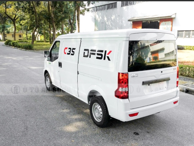 Vua chở hàng của xe tải van DFSK C35 2 chỗ