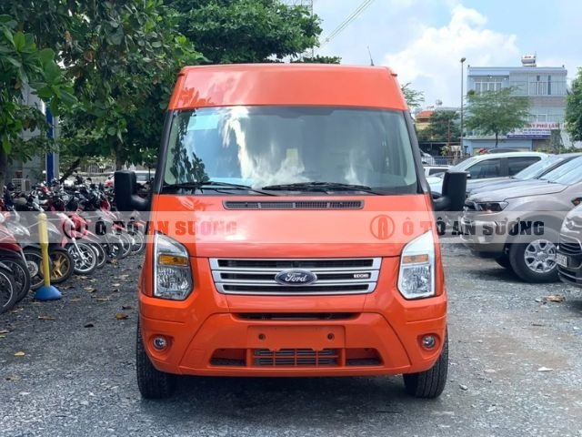 Giá xe tải van Ford Transit 3 chỗ, 6 chỗ ngồi