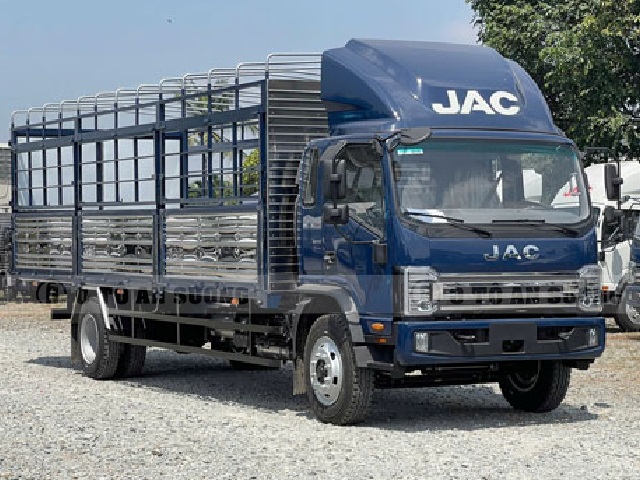 Xe tải JAC N900 plus tải trọng 9 tấn thùng bạt 7m
