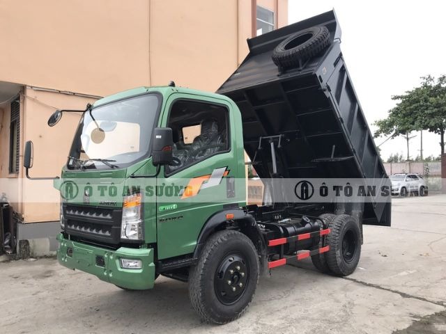 TMT FL9750D sở hữu thùng xe lớn với kích thước xe 6200 x 2240 x 600 mm
