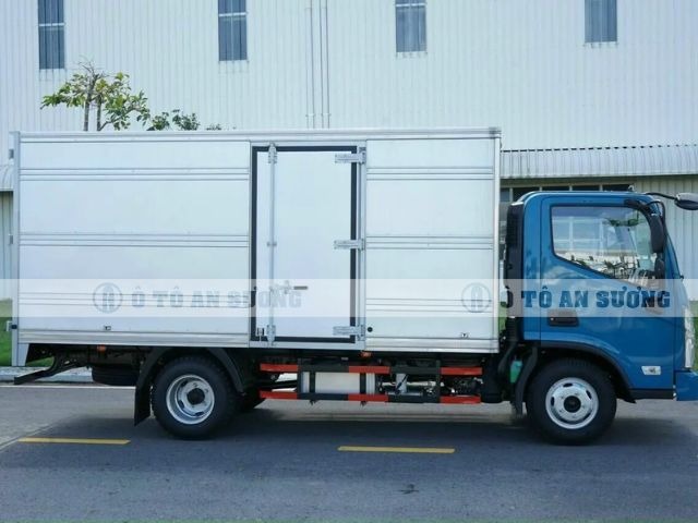 Thùng xe được chế tạo từ thép hợp kim chất lượng cao