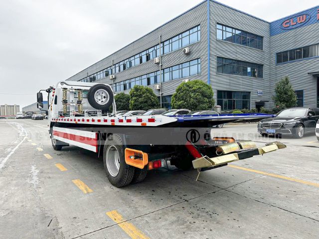 Xe cứu hộ Isuzu 2 chức năng 5t5 sàn 6m4 động cơ 205HP