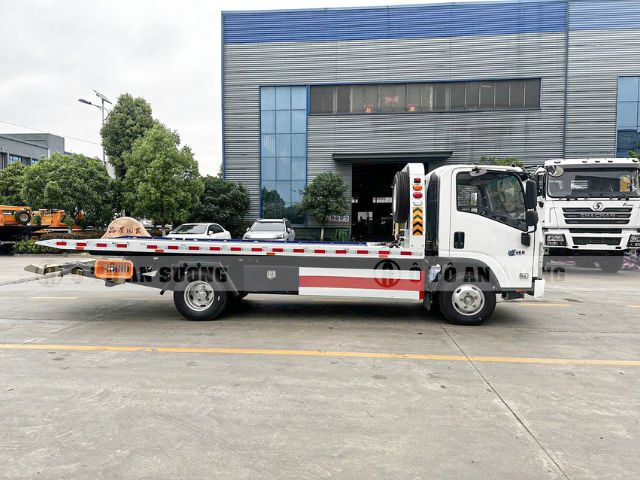 Ngoại thất xe cứu hộ 2 chức năng Isuzu 5T5