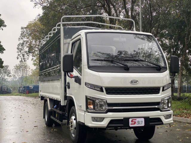 Toàn bộ cabin Veam 2 tấn S80 được sơn nhúng điện ly