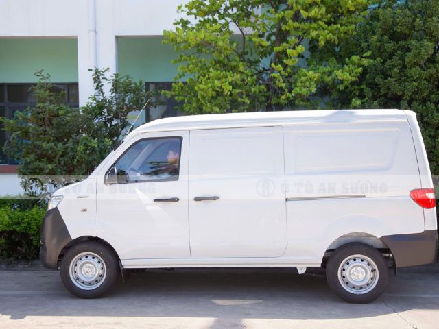 Xe van SRM X30S 2 chỗ tổng thể dài 4m2