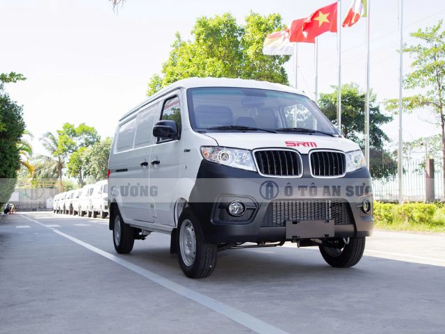 Ngoại hình ấn tượng của xe van SRM X30S 2S