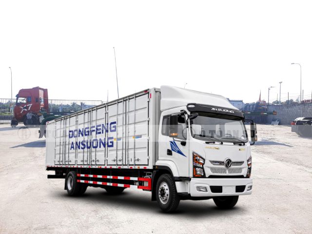 Mặt trước xe tải thùng dongfeng X800